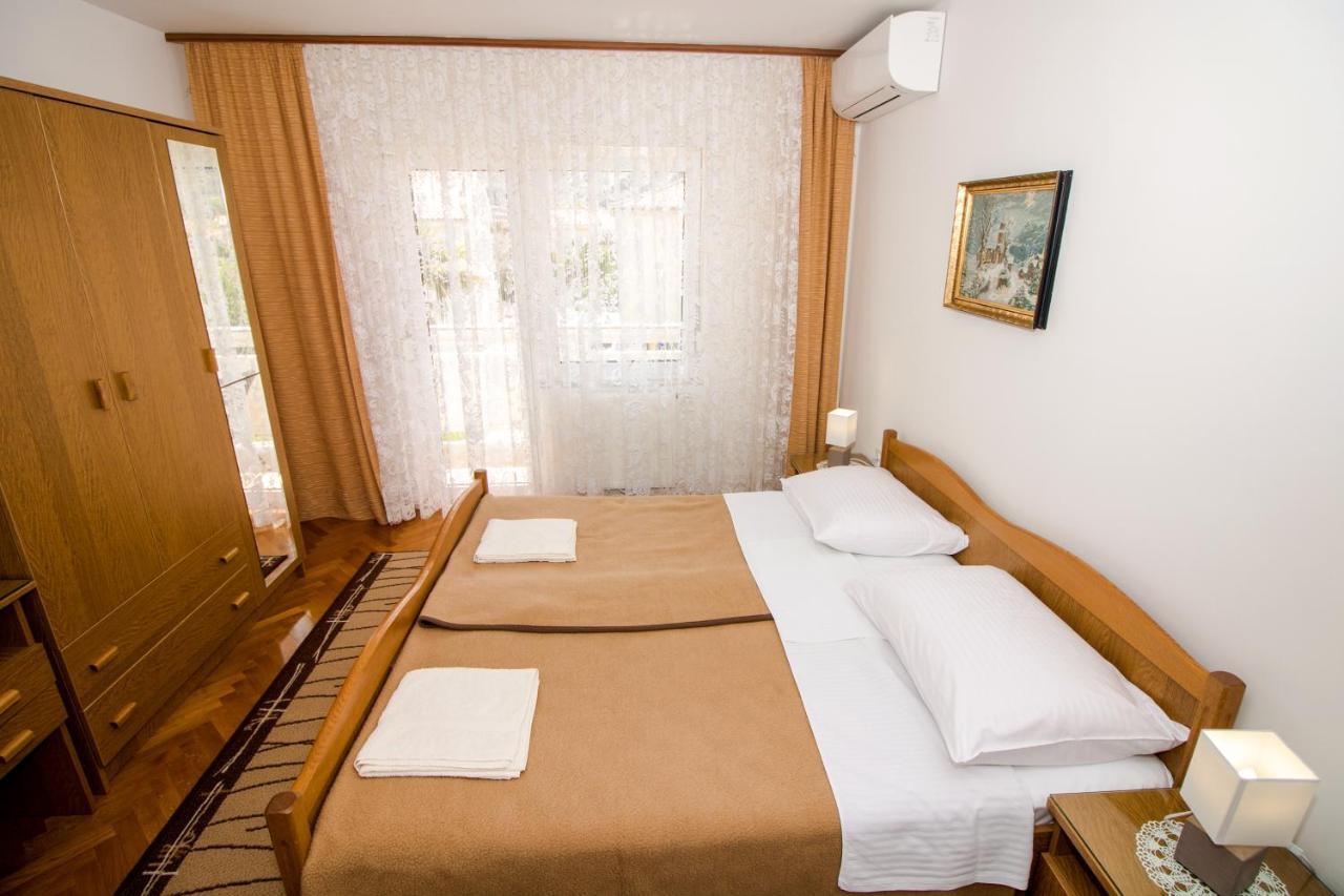 Rooms & Apartment Albina 巴斯卡 外观 照片