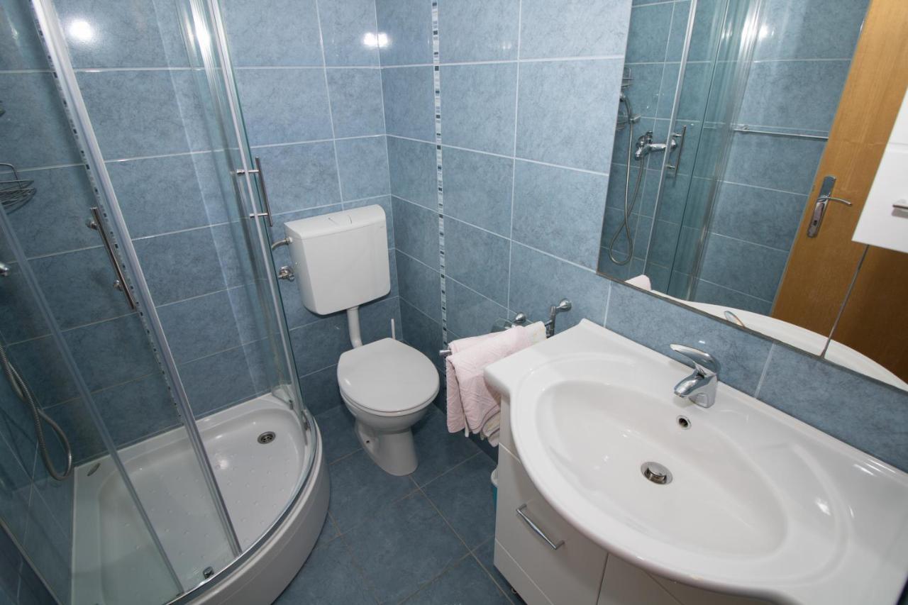 Rooms & Apartment Albina 巴斯卡 外观 照片